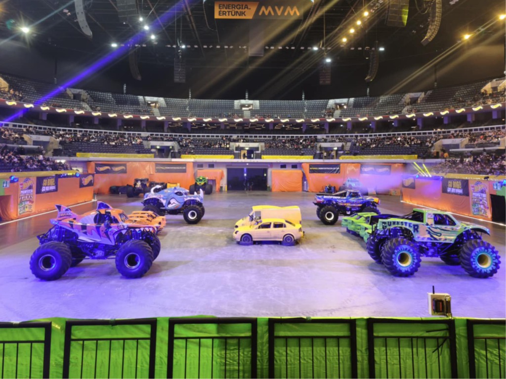 Hot Wheels Monster Trucks Glow-N-Fire Live Show Budapest beszámoló
