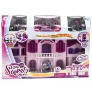 Babaház kiegészítőkkel, babákkal, hanggal és fénnyel