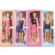 Nicky divatbaba könnyed tavaszi ruhában többféle változatban