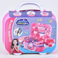 Nagy szépség szett bőröndben