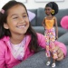 Barbie: Fashionista Retro stílus baba göndör fekete hajjal - Mattel